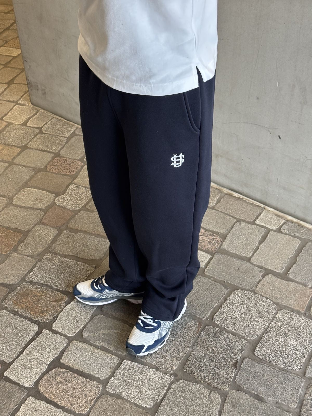 Open-Leg Jogger